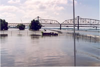Photo of the Mississippi River at Alton, Illinois during the 1993 flood south of the Missouri Highway 367 bridge.